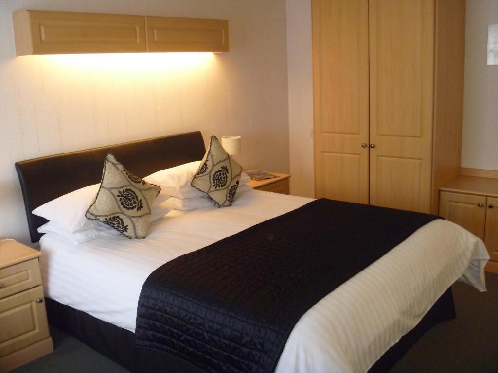 Deanwater Hotel วิล์มสโลว์ ภายนอก รูปภาพ