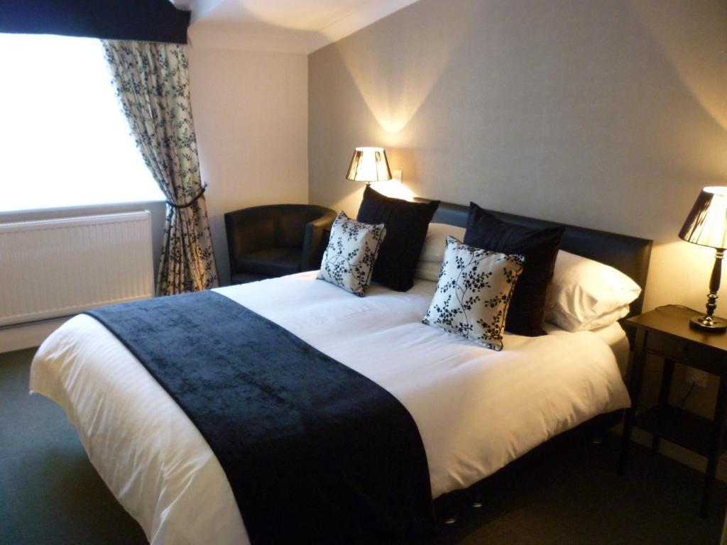 Deanwater Hotel วิล์มสโลว์ ภายนอก รูปภาพ